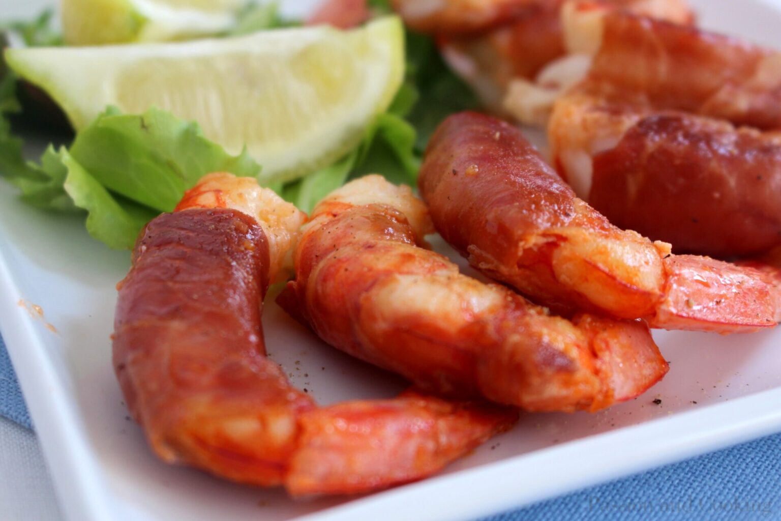 prosciutto wrapped prawns