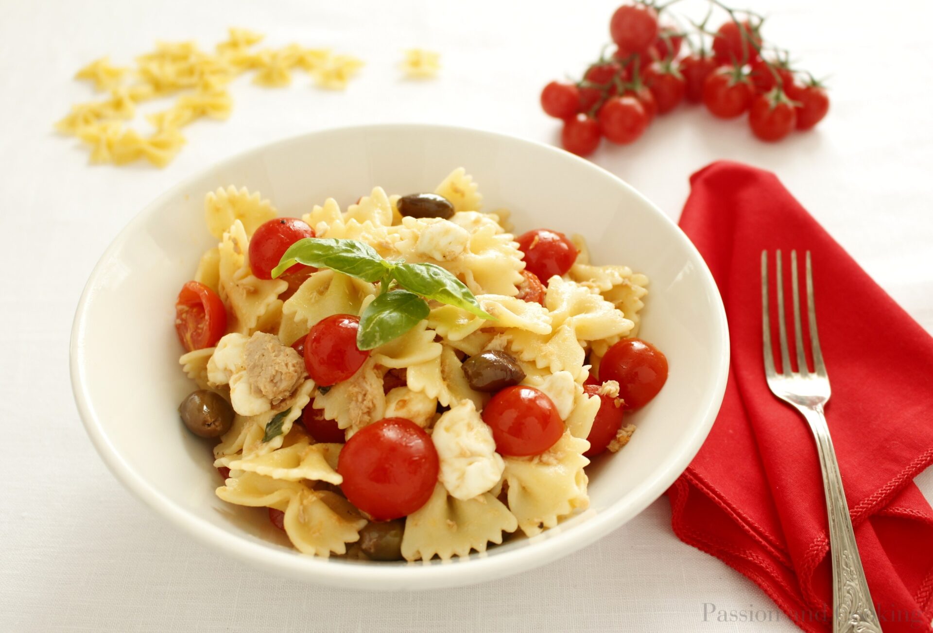 Insalata di pasta mediterranea