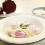 ravioli with beetsand ricotta