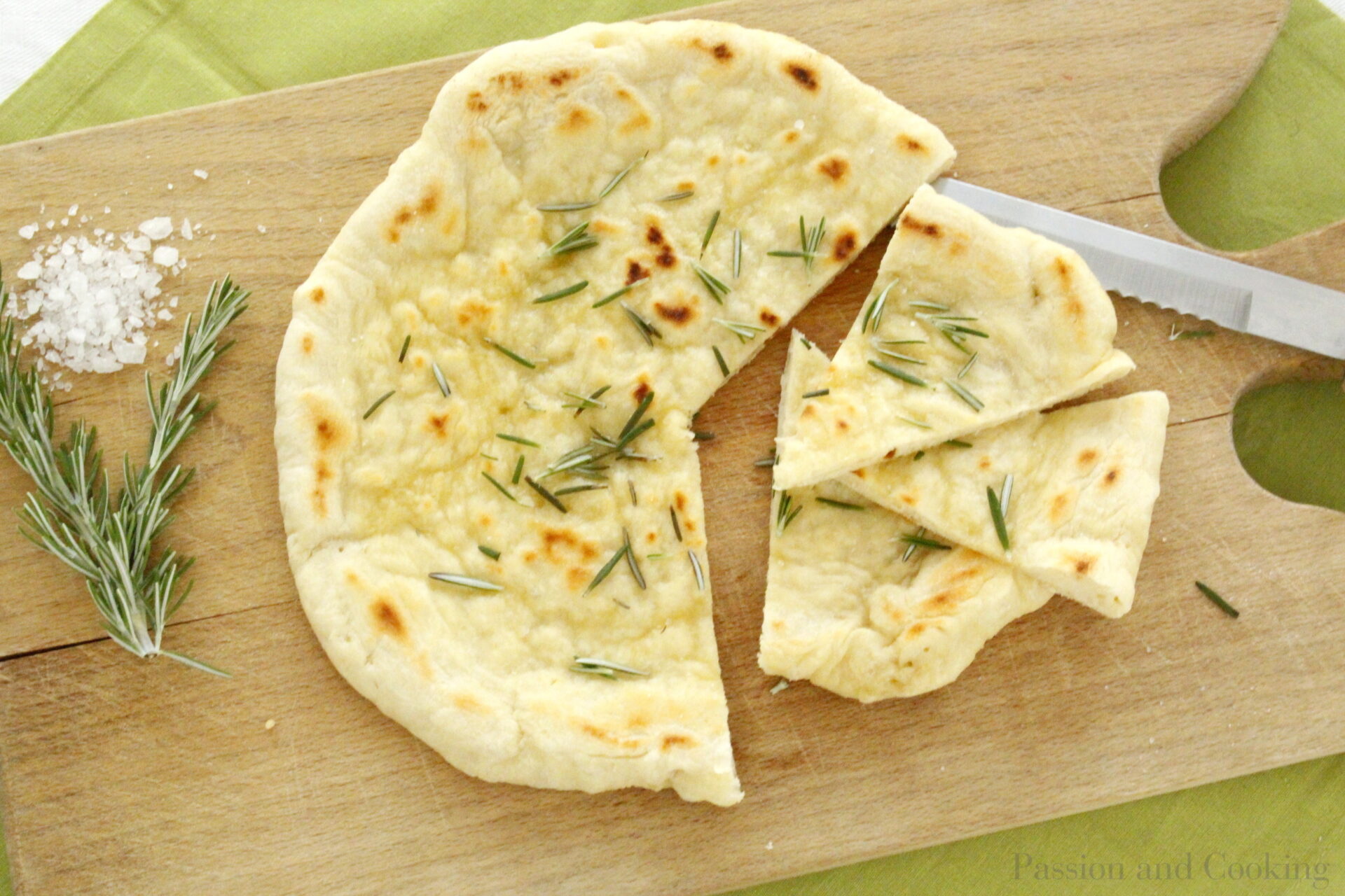 Focaccia cooked in a skill, an easy and tasty recipeet
