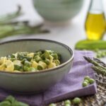 Tagliatelle with peas and asparagus